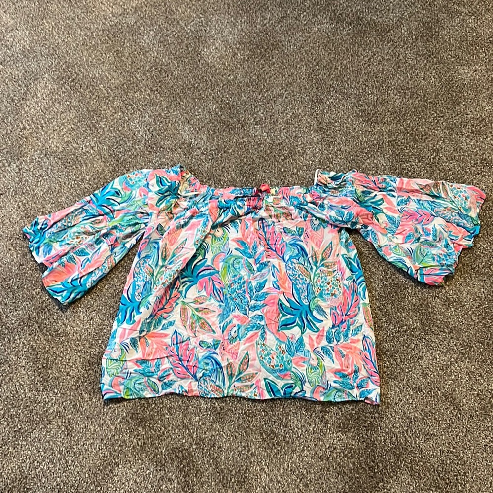 Lilly Pulitzer Nevie top. TOUCAN DO IT BETTER print. XL